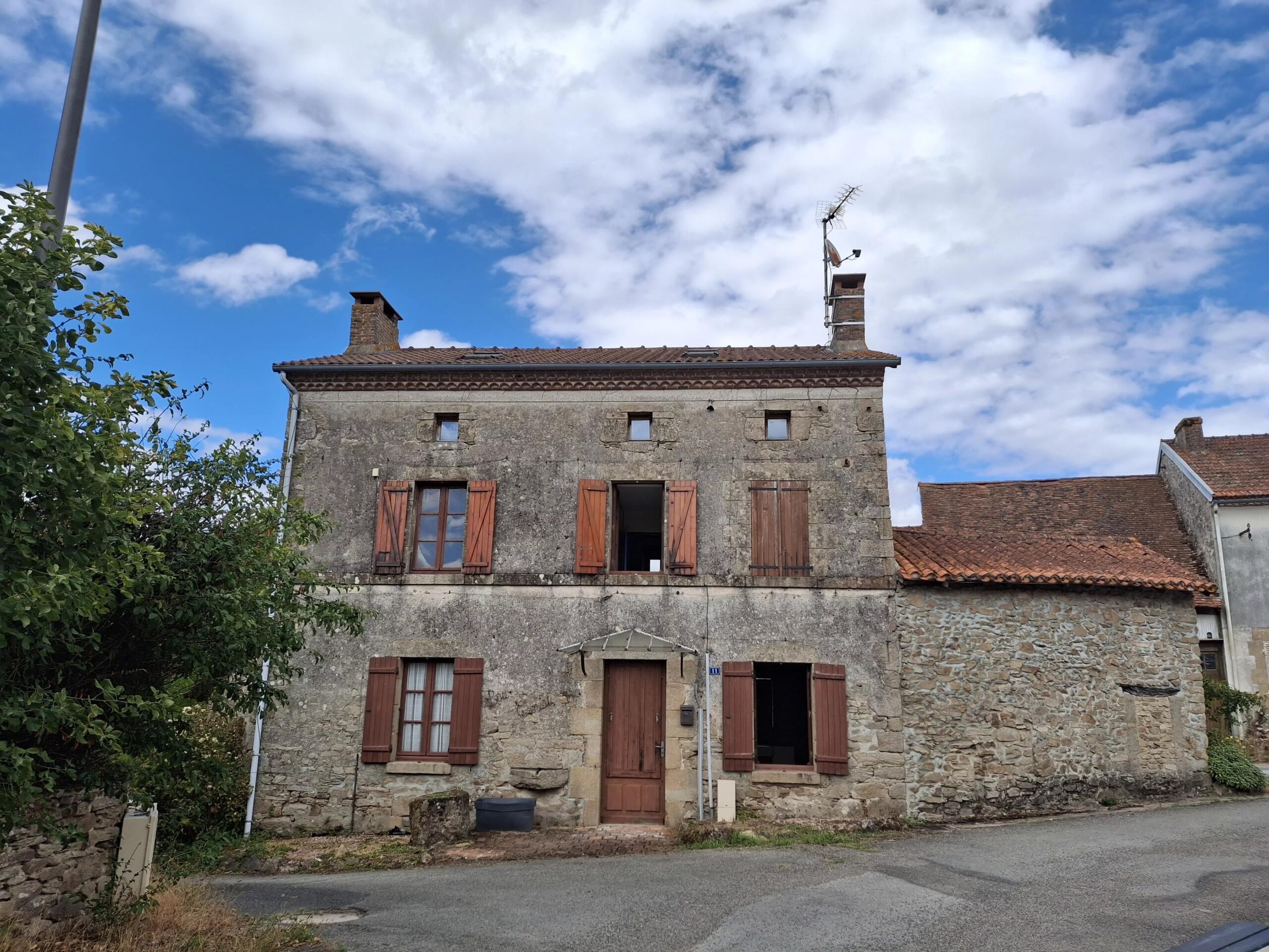 Charming Character Stone House with Garden in a Peaceful Hamlet, Limousin – France – BVI86571