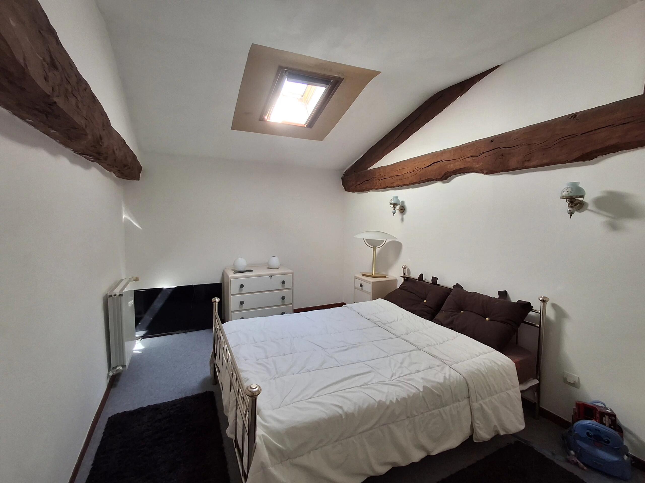 Family home with extensive outbuildings and land, Poitou-Charentes – France – BVI85389