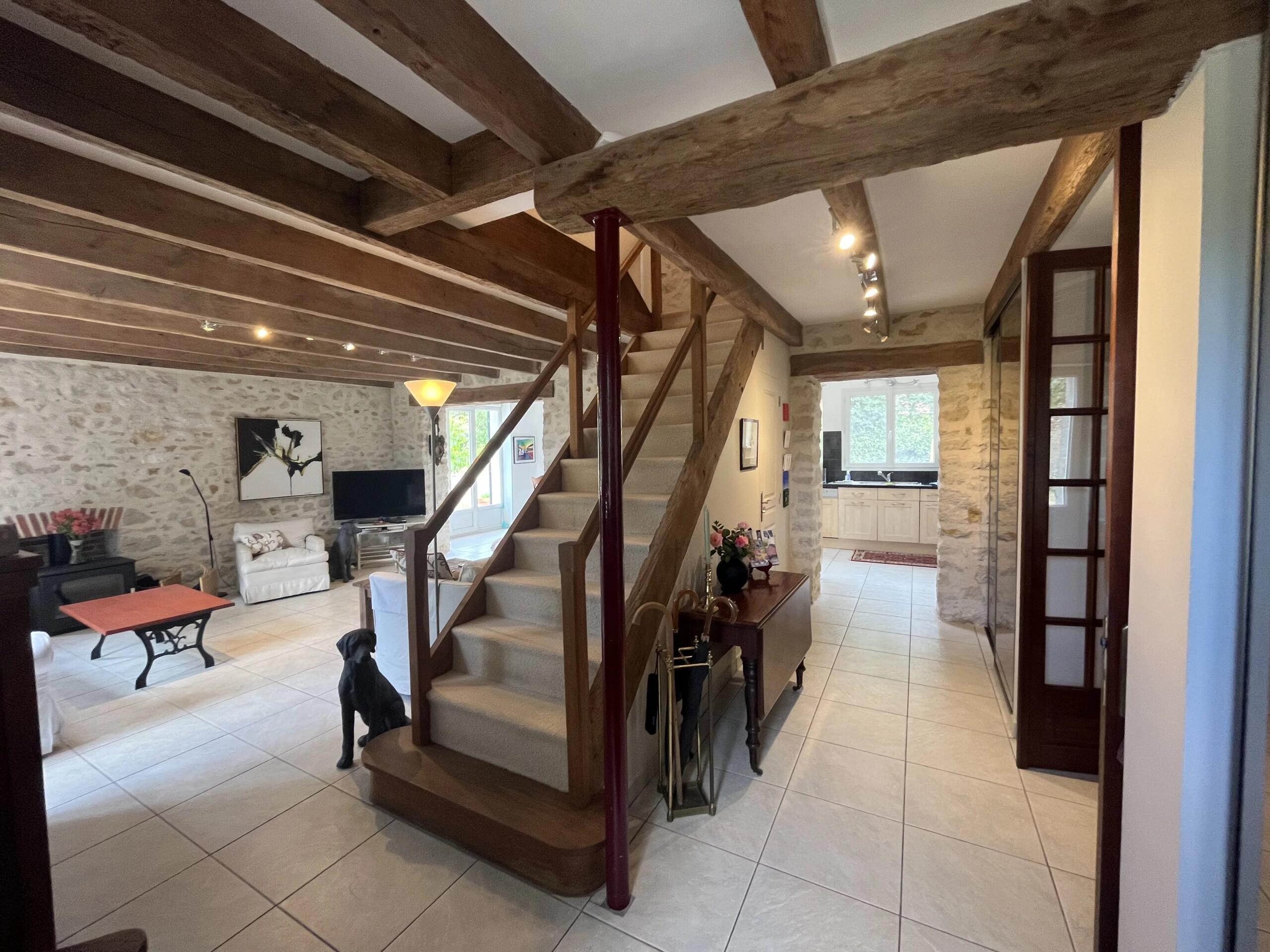 Stunning 2 bed dwelling with a large barn and separate cottage to renovate, Poitou-Charentes – France – BVI86306