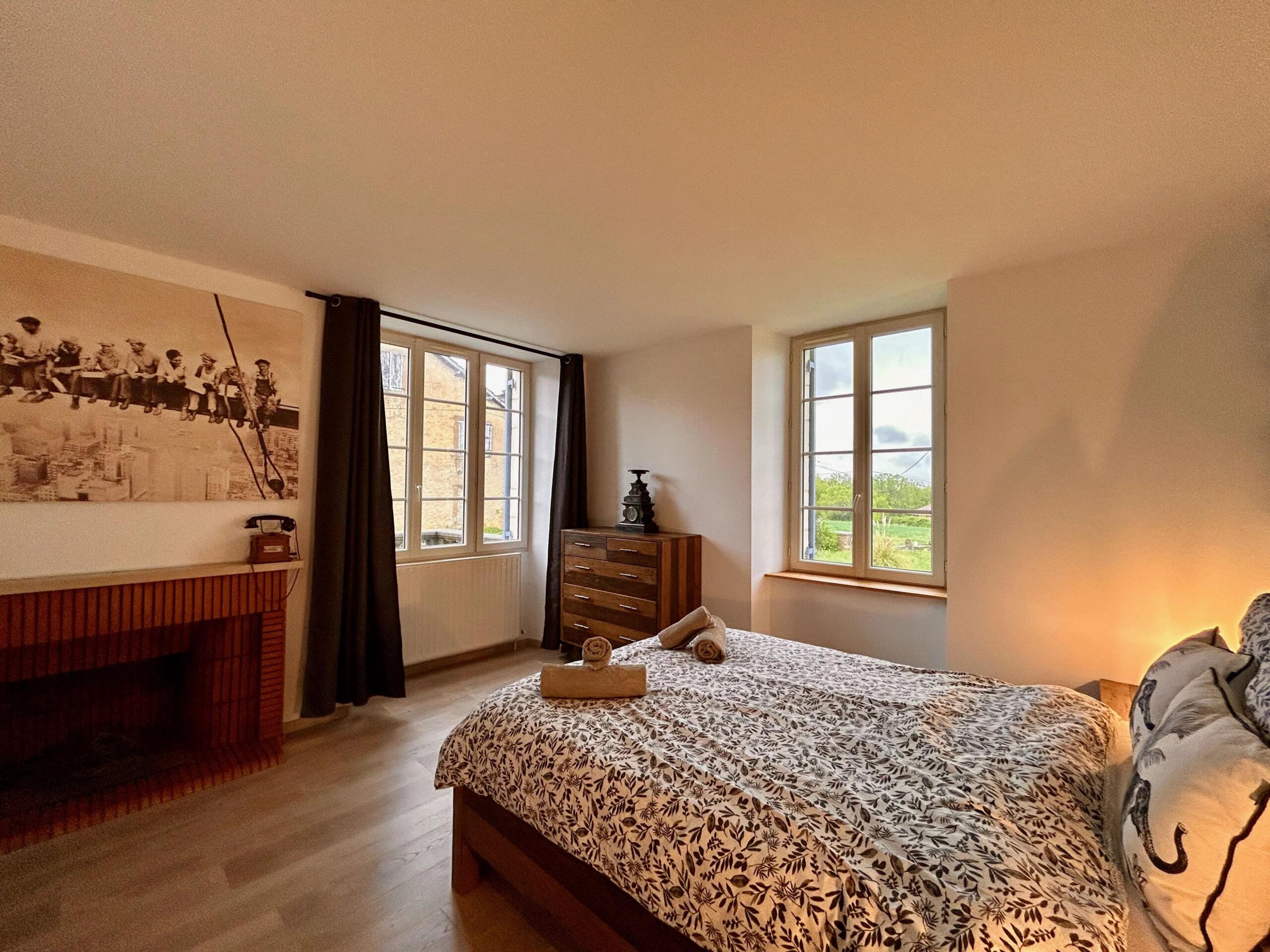 Spacious Dordogne Stone Property with Land, Pool and Huge Barn, Aquitaine – France – BVI79263