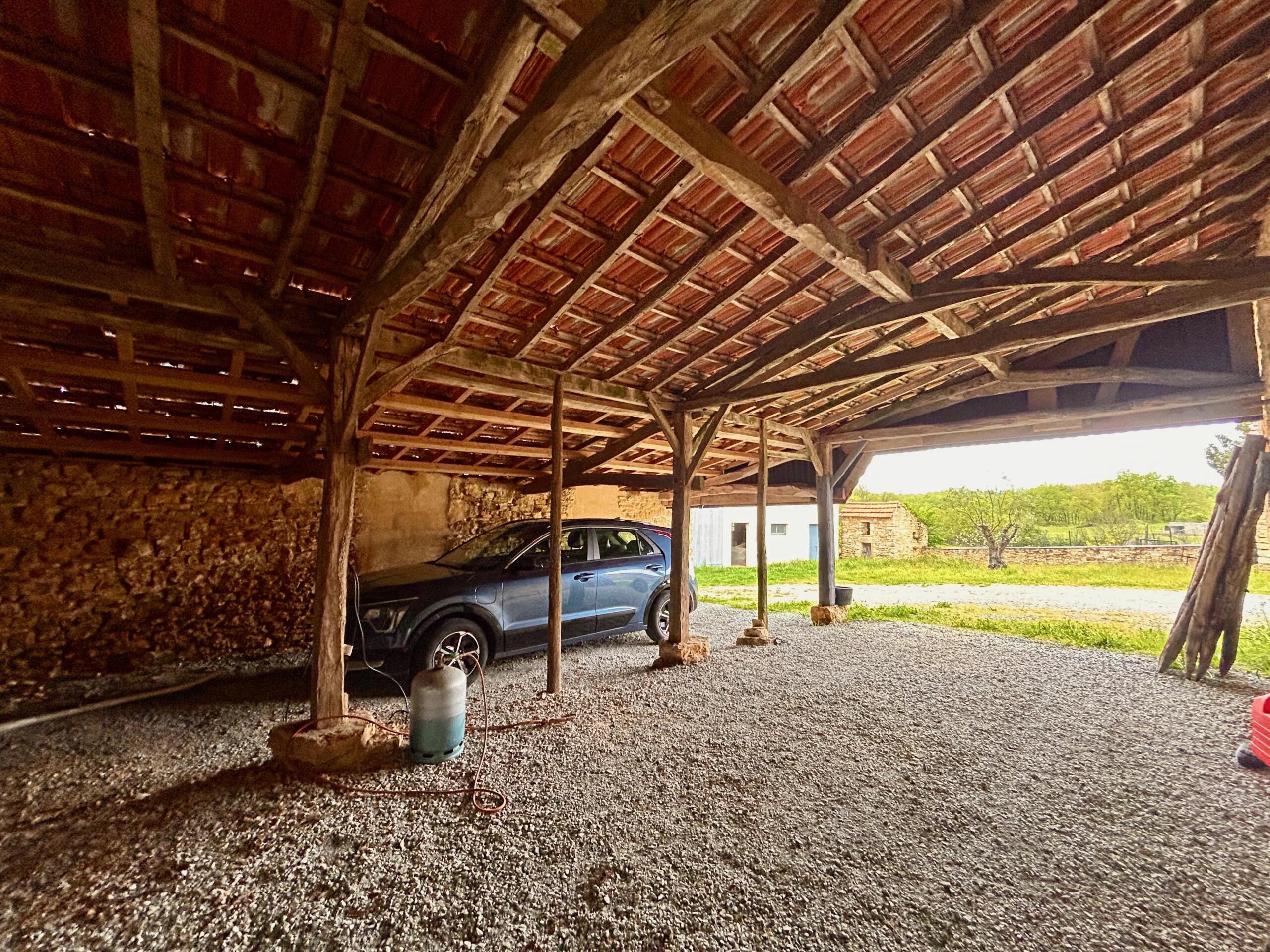 Spacious Dordogne Stone Property with Land, Pool and Huge Barn, Aquitaine – France – BVI79263