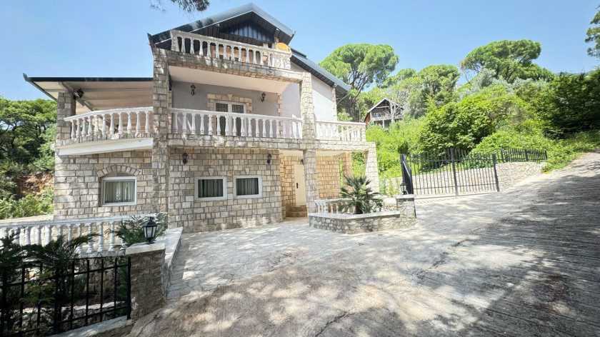 4 bedroom Houses in Ratac, Bar Municipality, Montenegro – MREALE-142