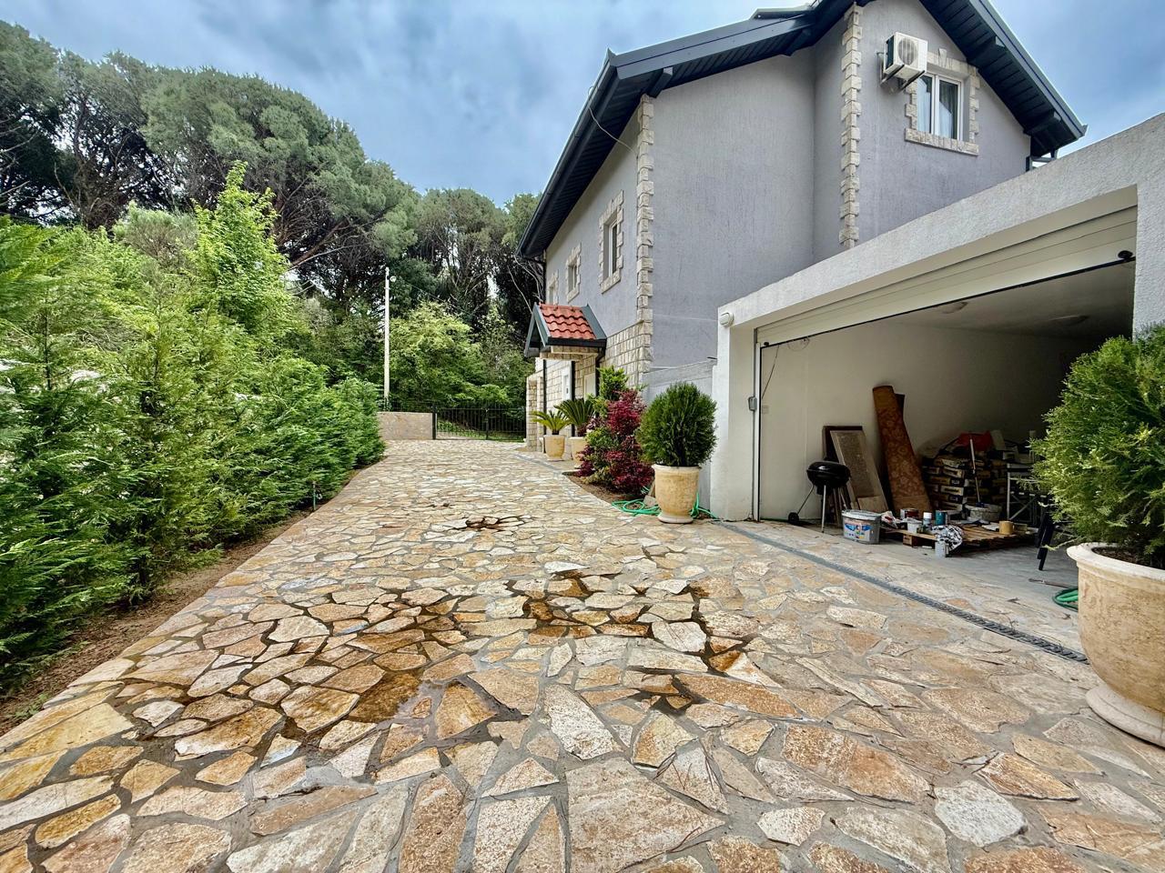 4 bedroom Houses in Ratac, Bar Municipality, Montenegro – MREALE-142
