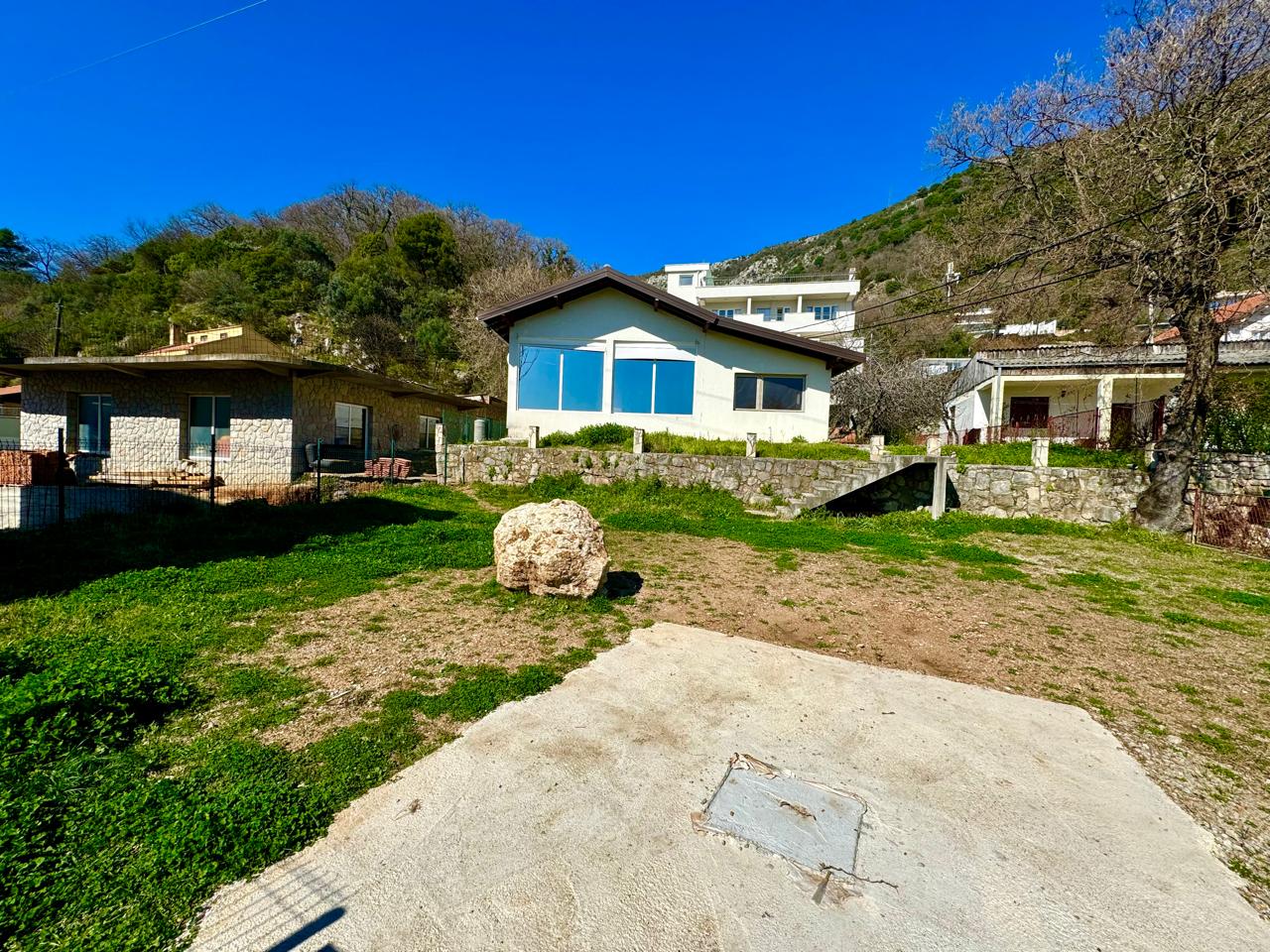4 bedroom Houses in Budva, Budva Municipality, Montenegro – MRENB-122