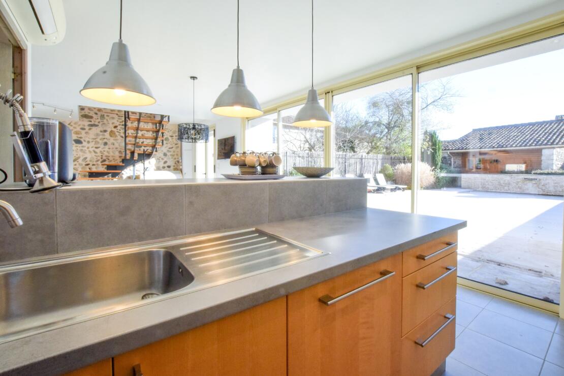 Ausson – Stunning family home with thriving B&B/Gîte, pool and secure grounds – A perfect investment in the Pyrenées!