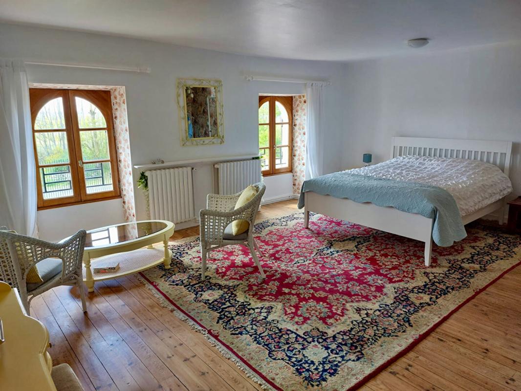 5 bedroom maison in Saint Jean D Angely, Charente-Maritime, France
