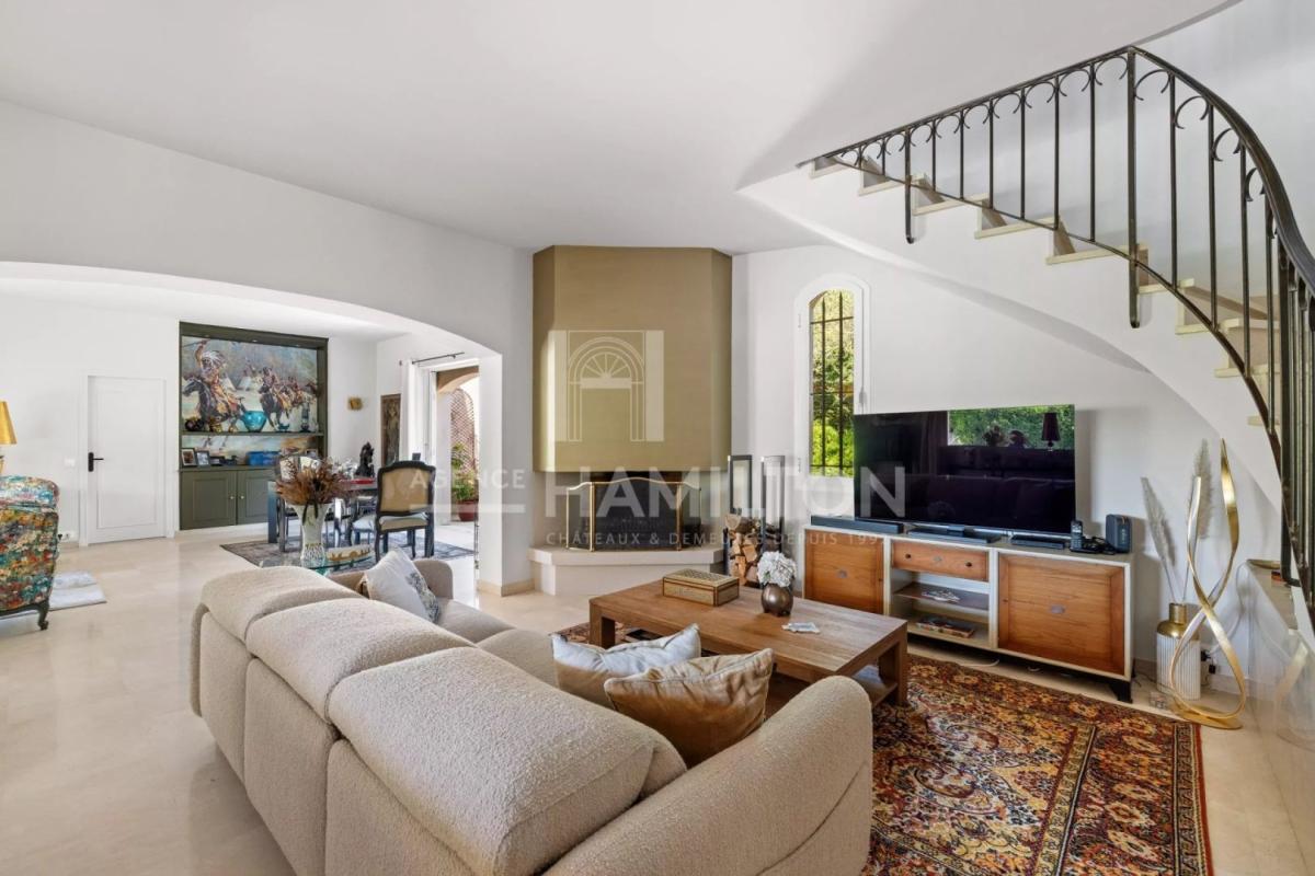 villa in Châteauneuf-grasse, Alpes-Maritimes, France