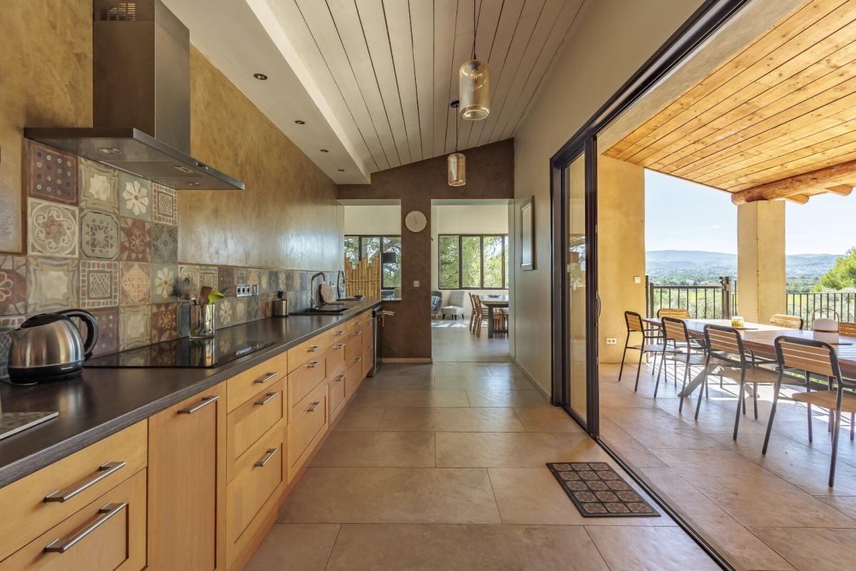 8 bedroom villa in Mazan, Vaucluse, France