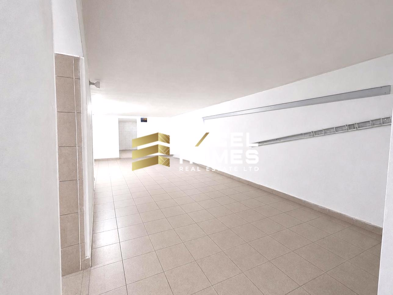 Commercial in Qormi, Malta – 69478