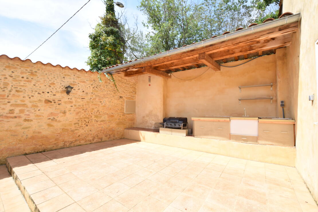 Lodes – Renovated secluded farmhouse and partially renovated gite, with pool, enclosed garden, and panoramic views