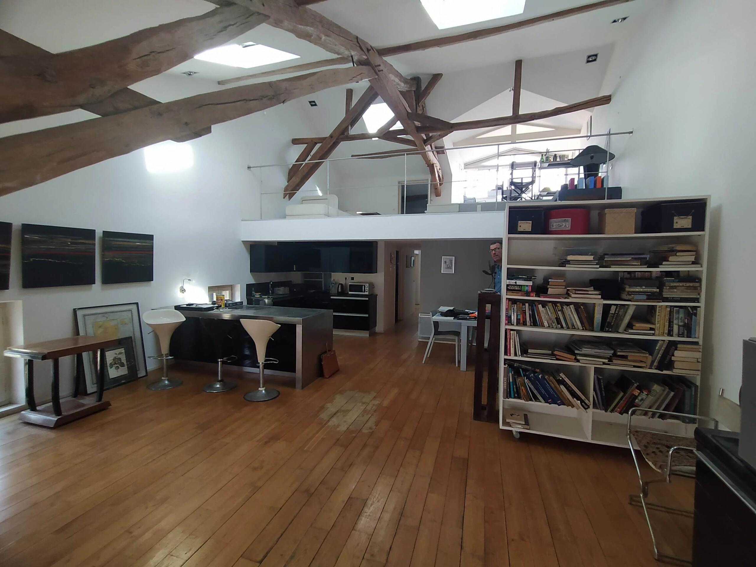Spacious duplex apartment, Aquitaine – France – BVI86525