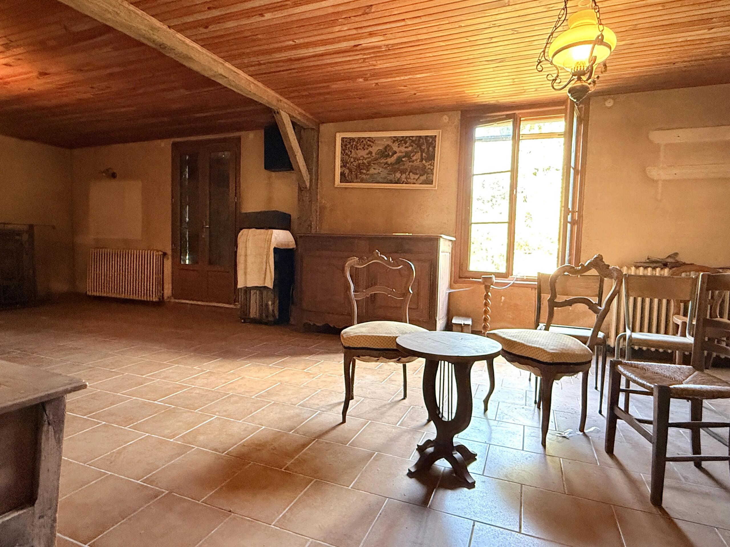 Historic Village Property with Substantial Barn and Large Garden, Poitou-Charentes – France – BVI86156
