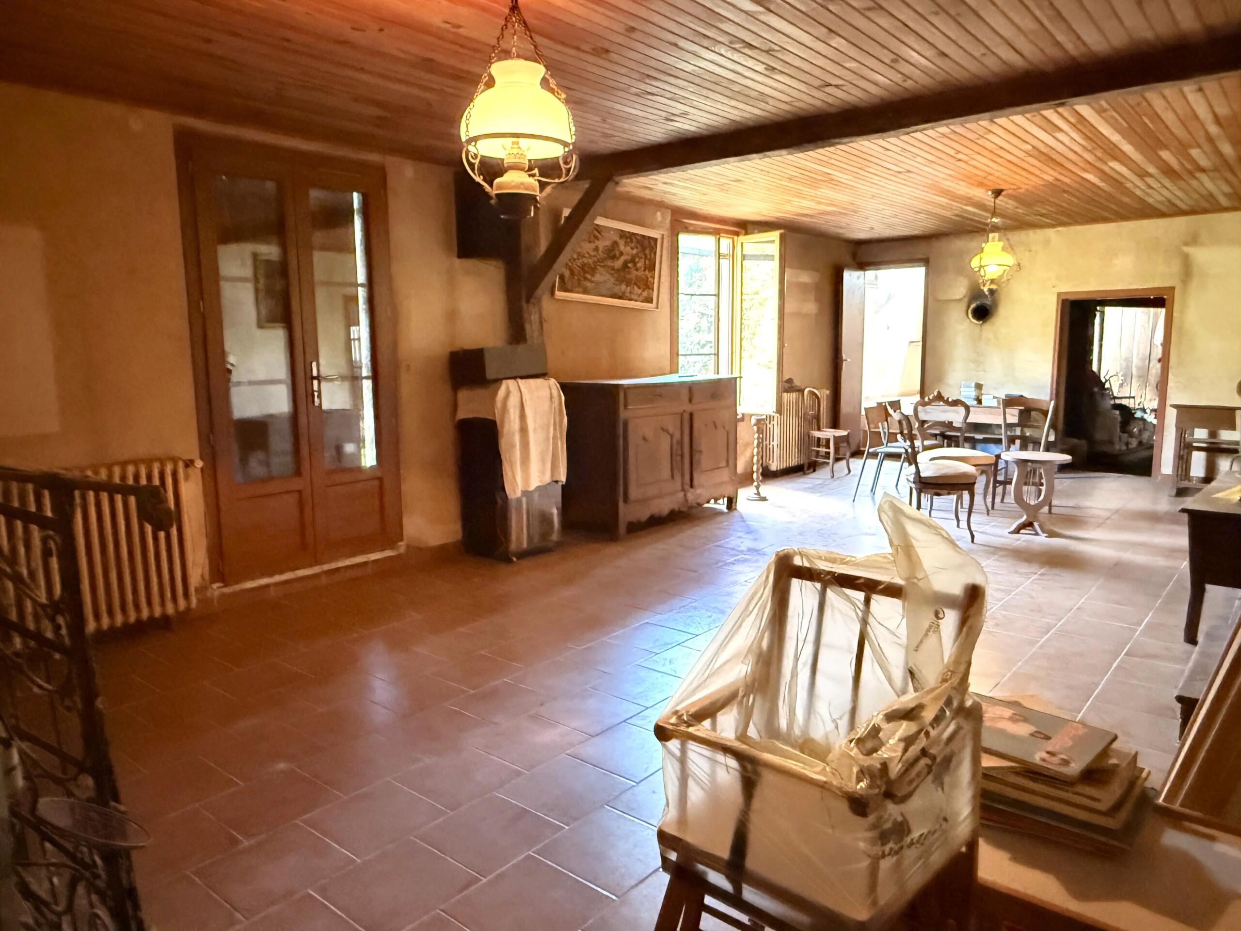 Historic Village Property with Substantial Barn and Large Garden, Poitou-Charentes – France – BVI86156