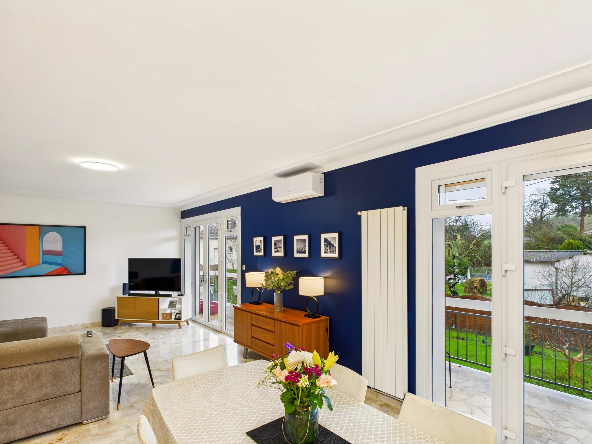 Beautifully Presented Home with Guest Apartment, Pool & Enclosed Gardens, Aquitaine – France – BVI83645