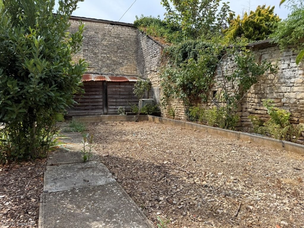 3 bedroom House in Villefagnan, France – r7567