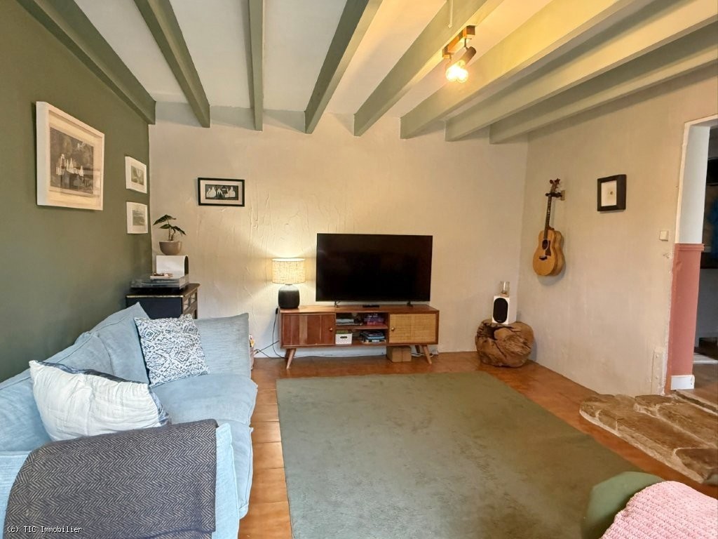 3 bedroom House in Mansle, France – r7561
