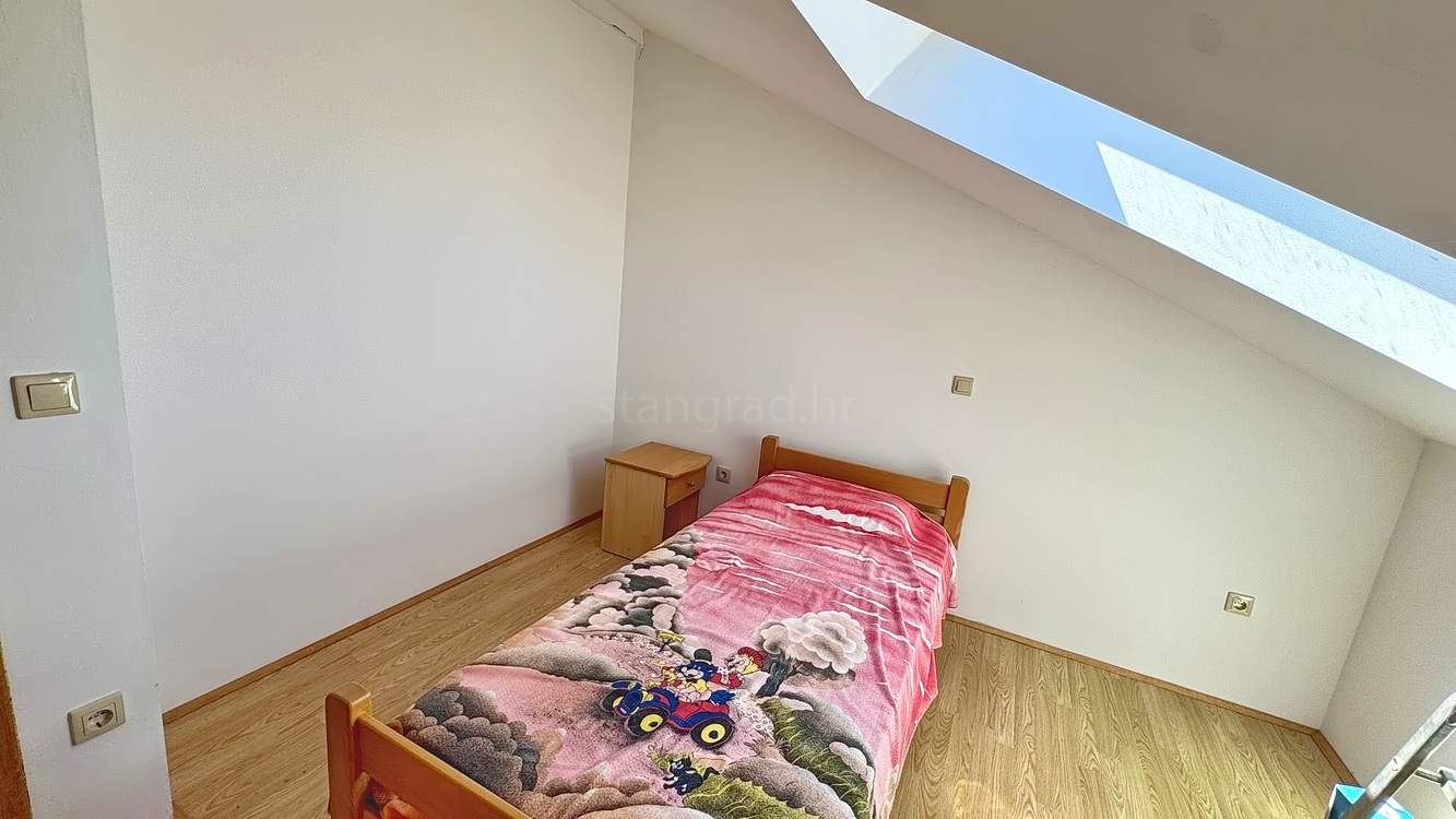 3 bedroom apartment in Krk, Croatia – 103715