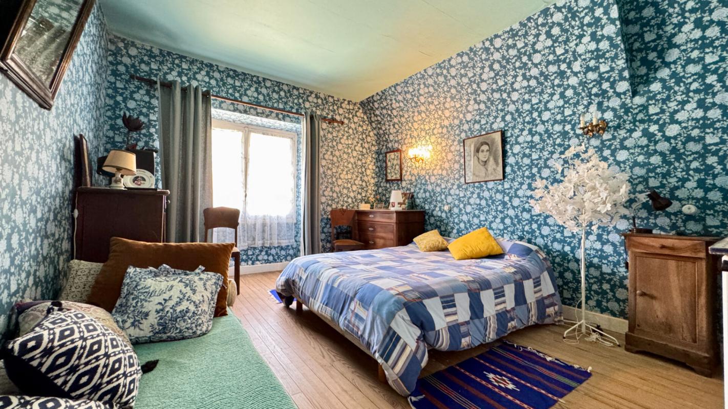 5 bedroom maison in Frontenac, Lot, France