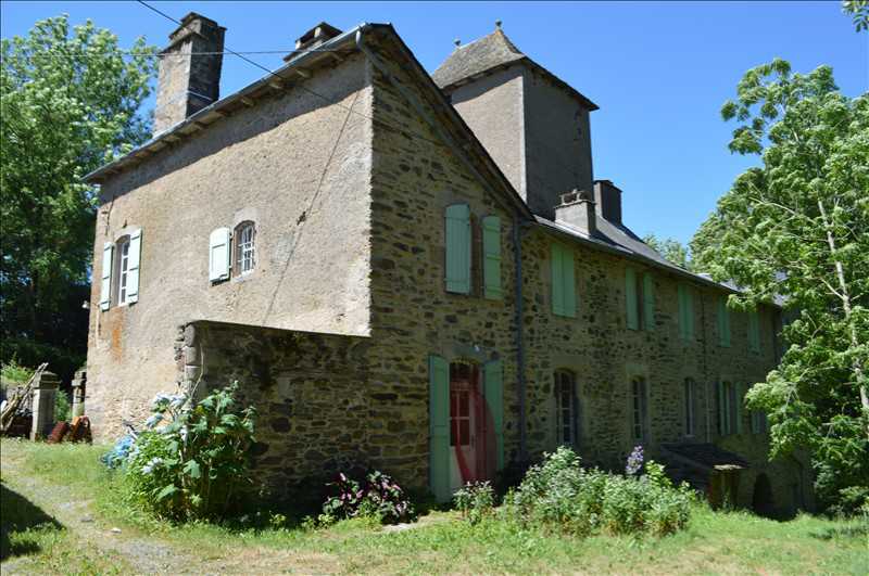 12 bedroom chateau in Arvieu, Aveyron, France