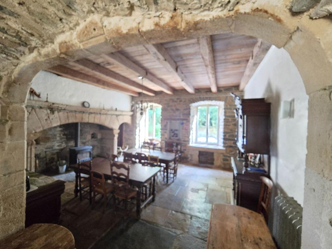 12 bedroom chateau in Arvieu, Aveyron, France
