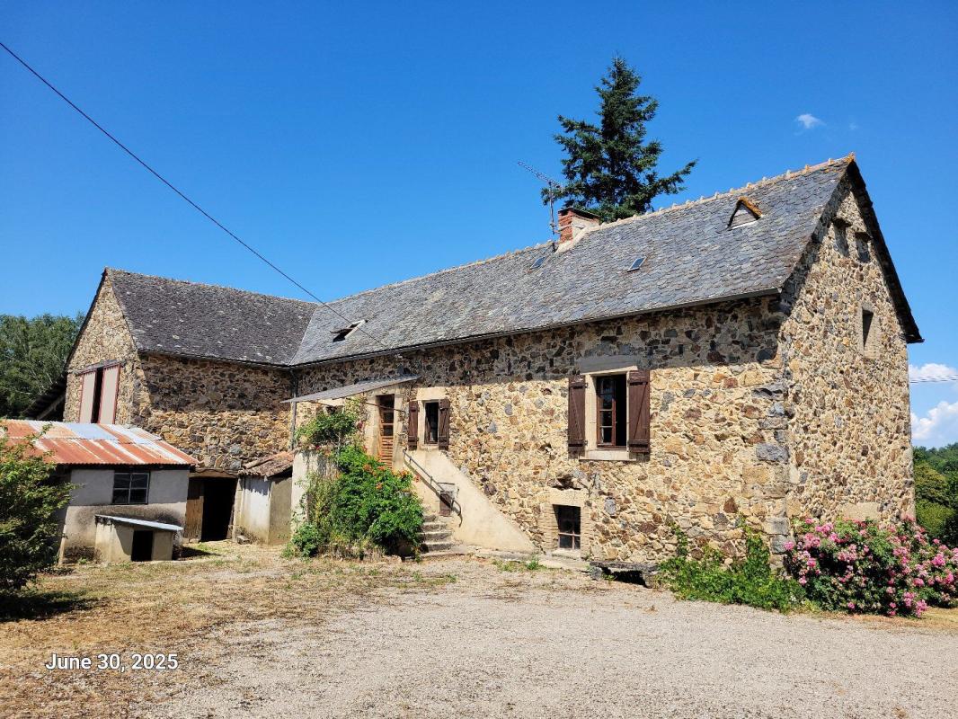 3 bedroom corps de ferme in Morlhon Le Haut, Aveyron, France