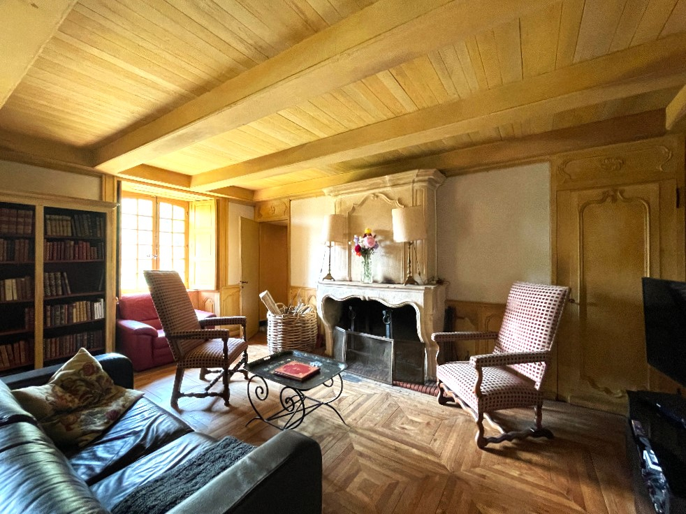 9 bedroom corps de ferme in Chaudes Aigues, Cantal, France