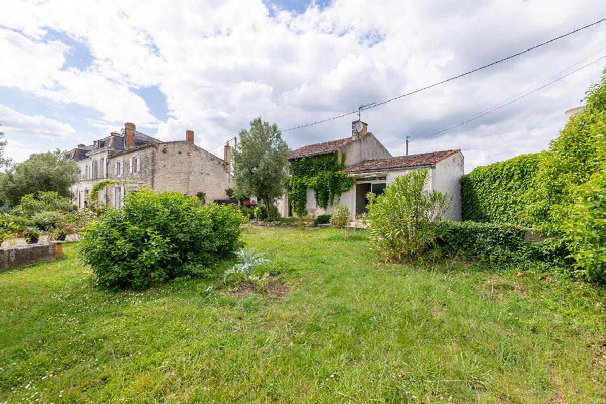 5 bedroom maison bourgeoise in La Benate, Charente-Maritime, France