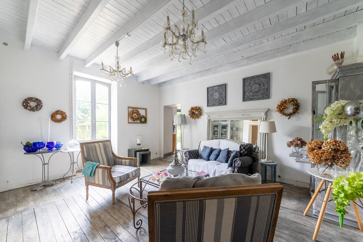 5 bedroom maison bourgeoise in La Benate, Charente-Maritime, France
