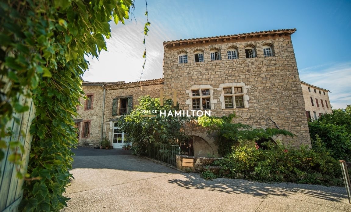 5 bedroom maison de village in Cordes Sur Ciel, Tarn, France