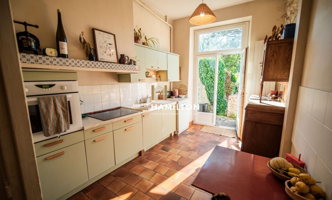 5 bedroom maison de village in Cordes Sur Ciel, Tarn, France