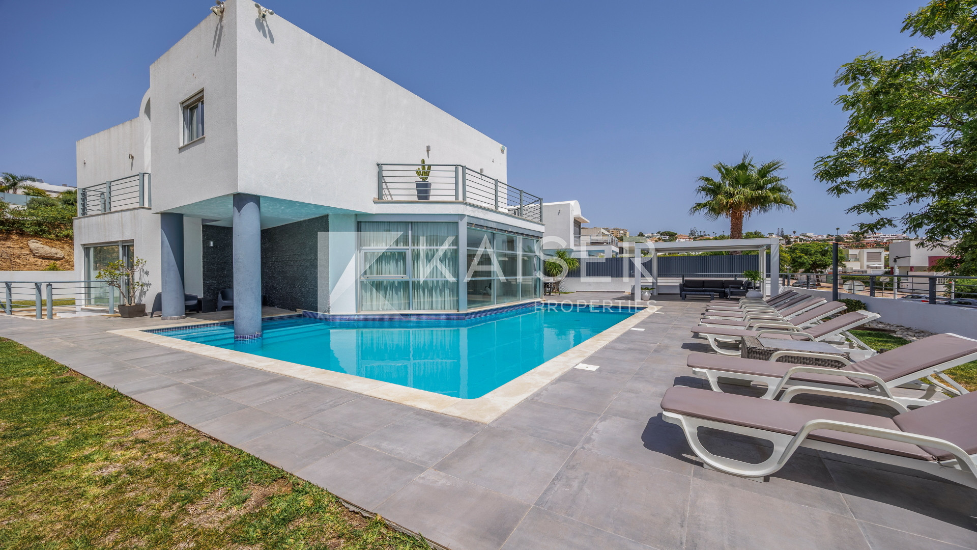 5 bedroom Villa house in Albufeira, Portugal – KP1366