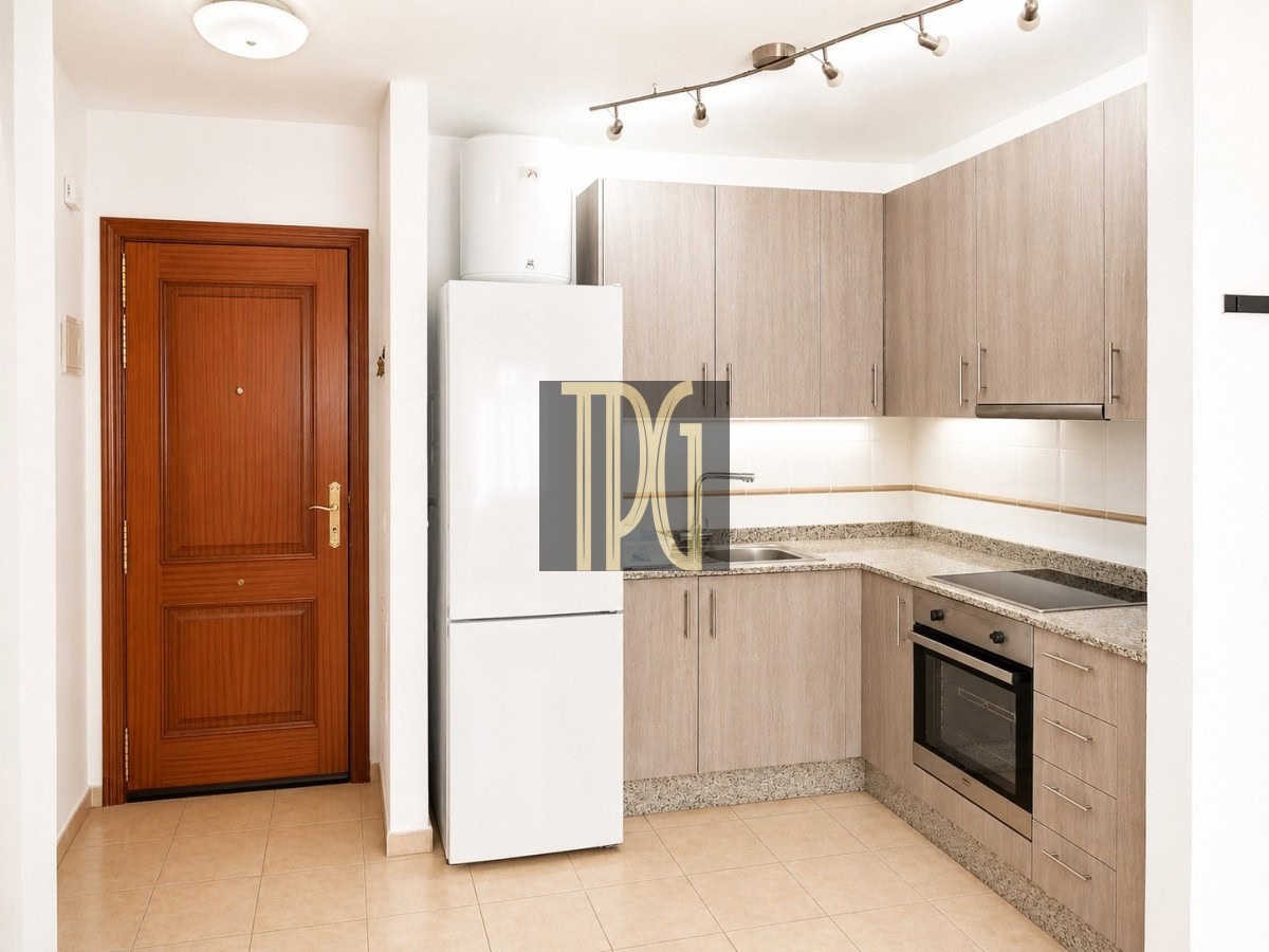 2 Bedroom Apartment for Sale in Arona – OPN1948R