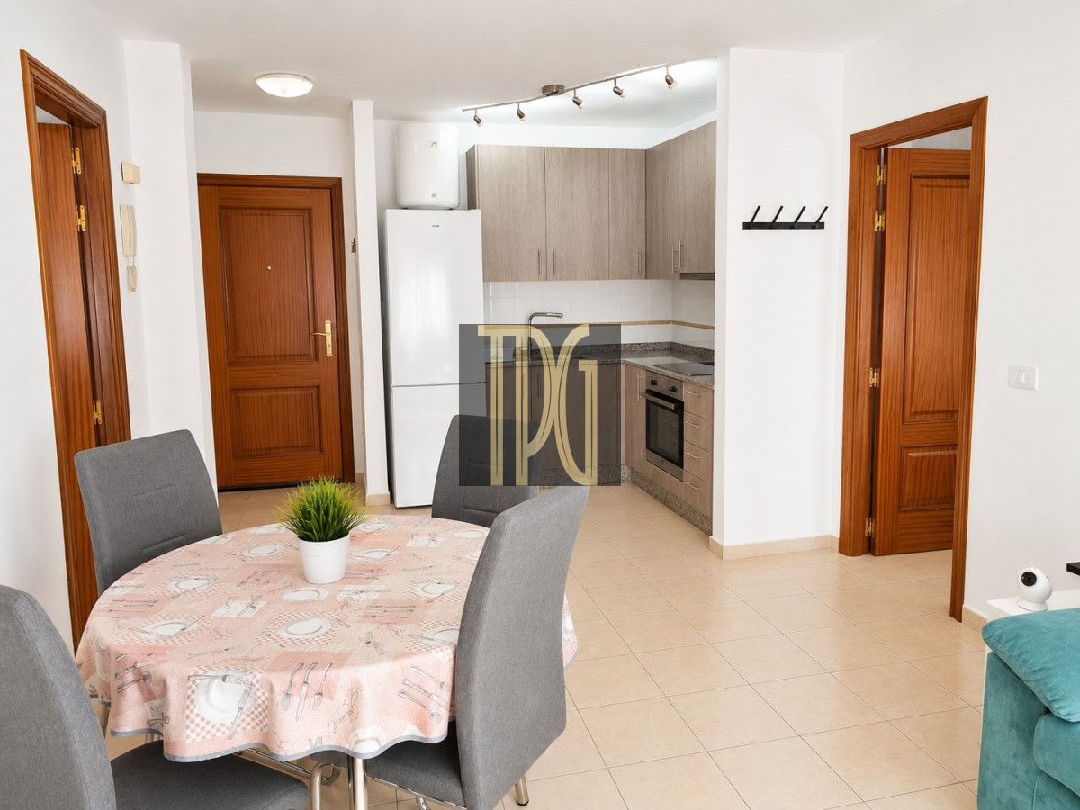 2 Bedroom Apartment for Sale in Arona – OPN1948R
