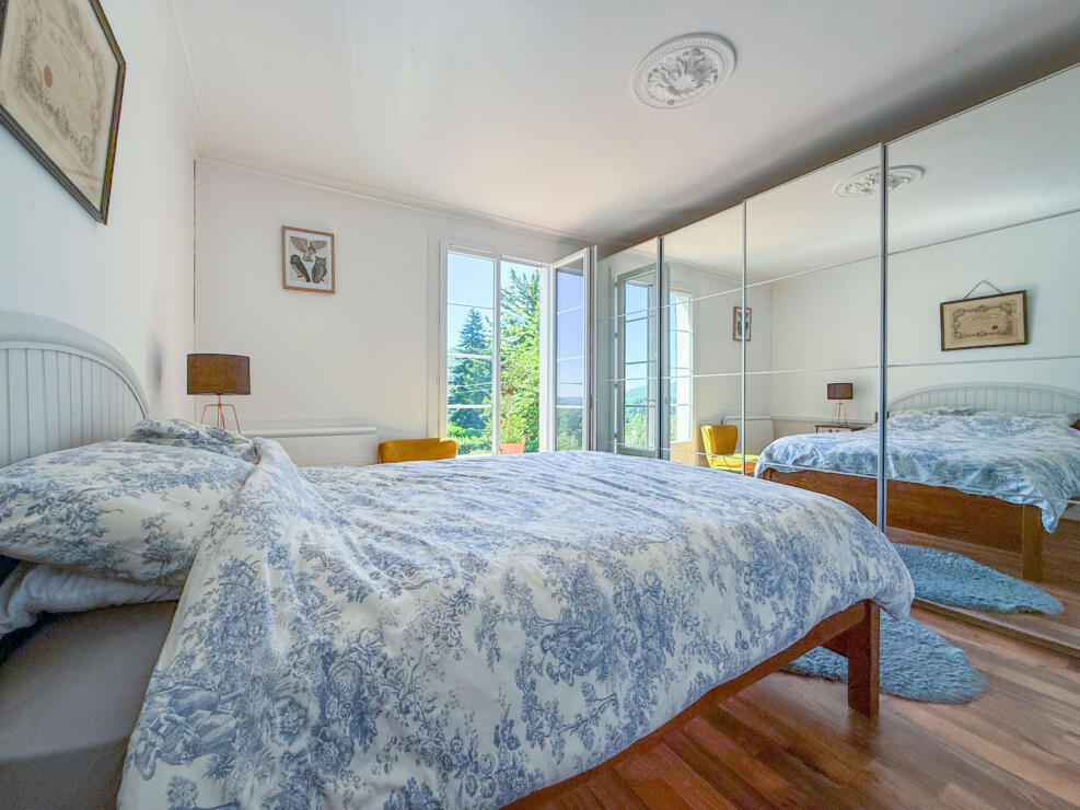Encausse-les-Thermes – Stunning 3-bedroom property, with panoramic views, a potential gite and beautiful parkland in Pyrenees.