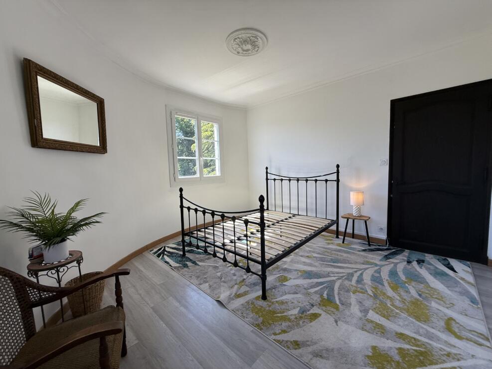 Encausse-les-Thermes – Stunning 3-bedroom property, with panoramic views, a potential gite and beautiful parkland in Pyrenees.