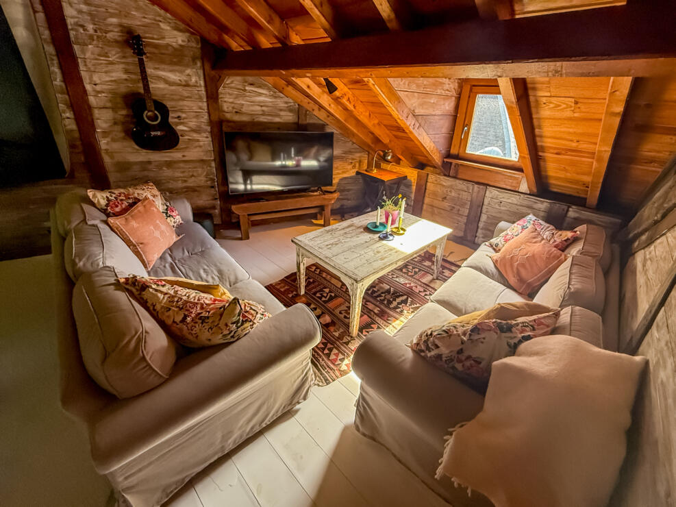 Saint-Béat-Lez – Beautiful Scandinavian-inspired Pyrenean stone house with mountain views and small secret garden