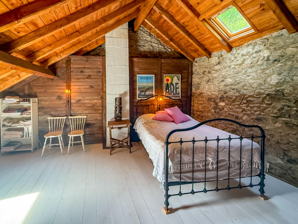 Saint-Béat-Lez – Beautiful Scandinavian-inspired Pyrenean stone house with mountain views and small secret garden