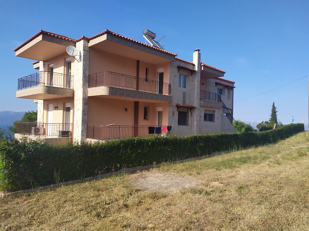 8 bedroom Detached house in Kalamos, Rest Of Attica, Greece – 49883