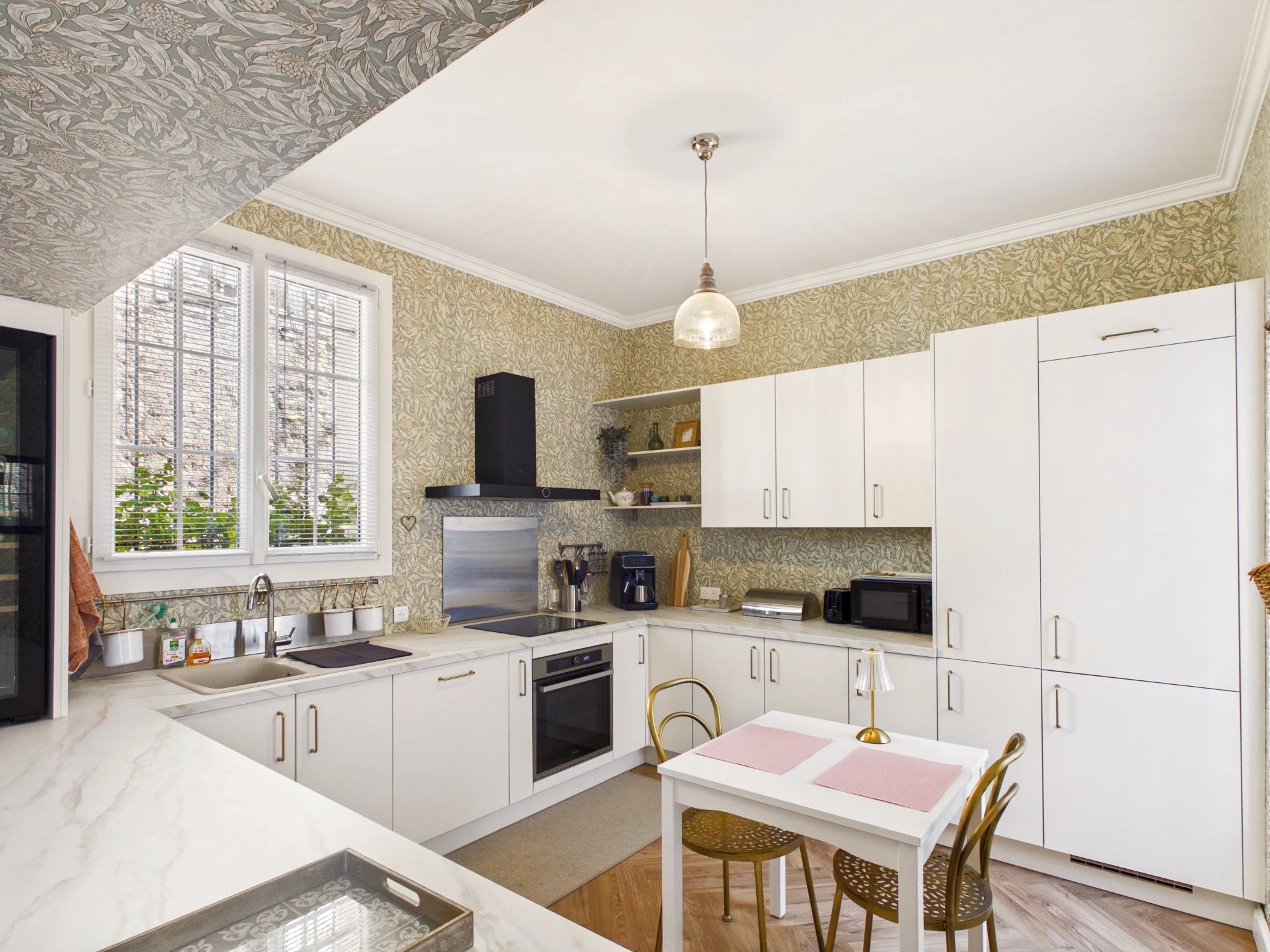 Characterful Turnkey Stone Property with Guest Apartment in the Heart of Eymet, Aquitaine – France – BVI86848