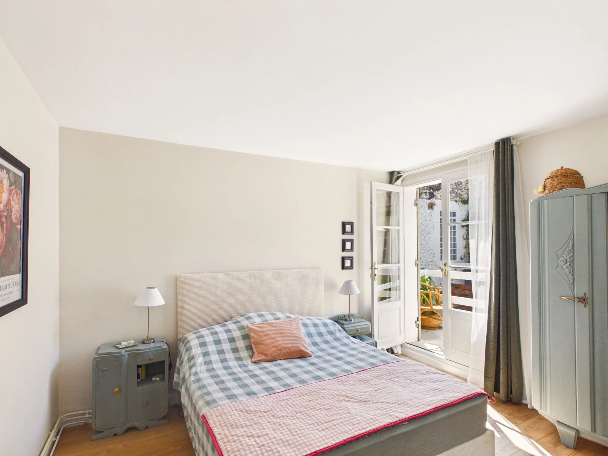 Characterful Turnkey Stone Property with Guest Apartment in the Heart of Eymet, Aquitaine – France – BVI86848