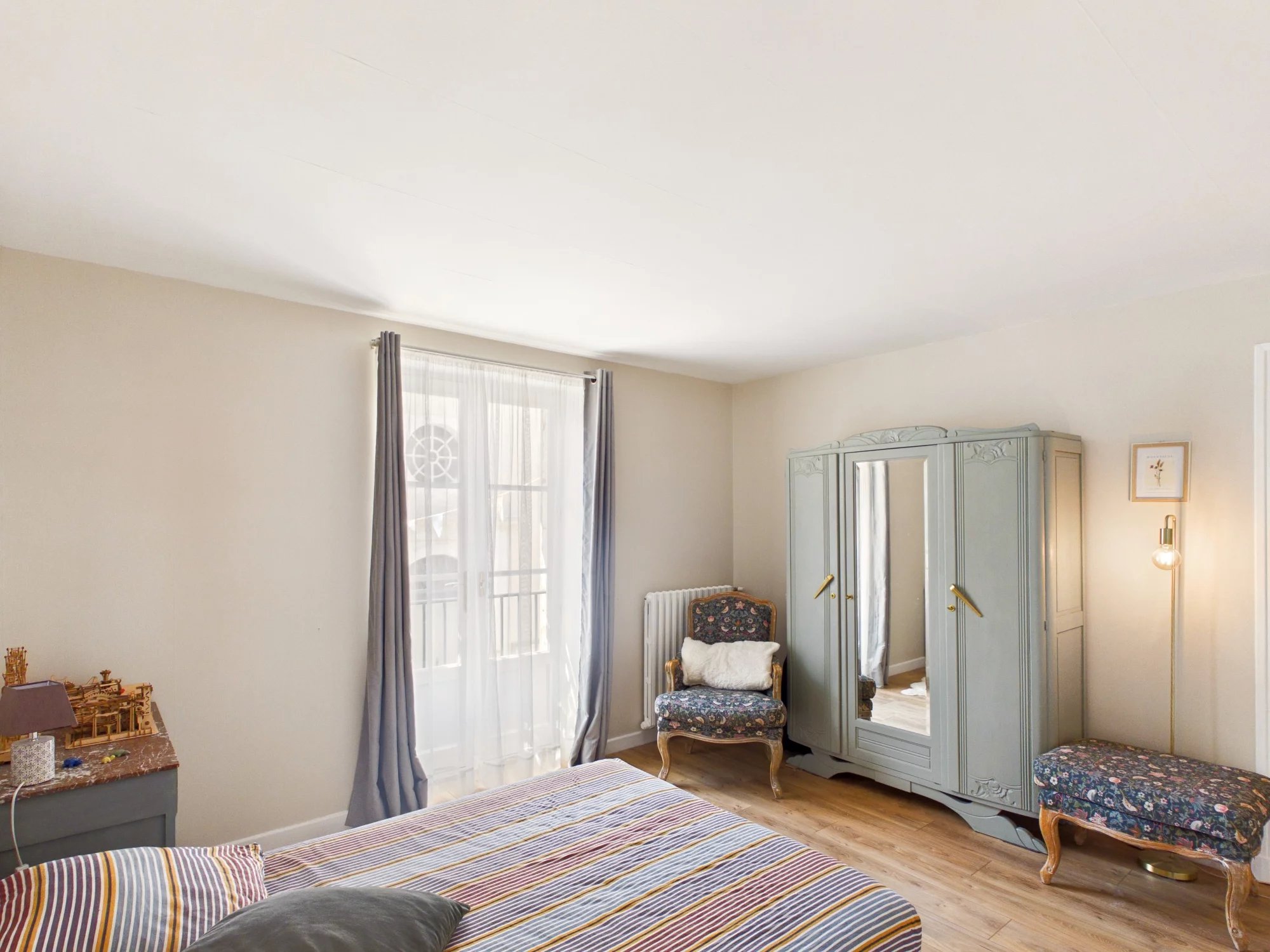 Characterful Turnkey Stone Property with Guest Apartment in the Heart of Eymet, Aquitaine – France – BVI86848