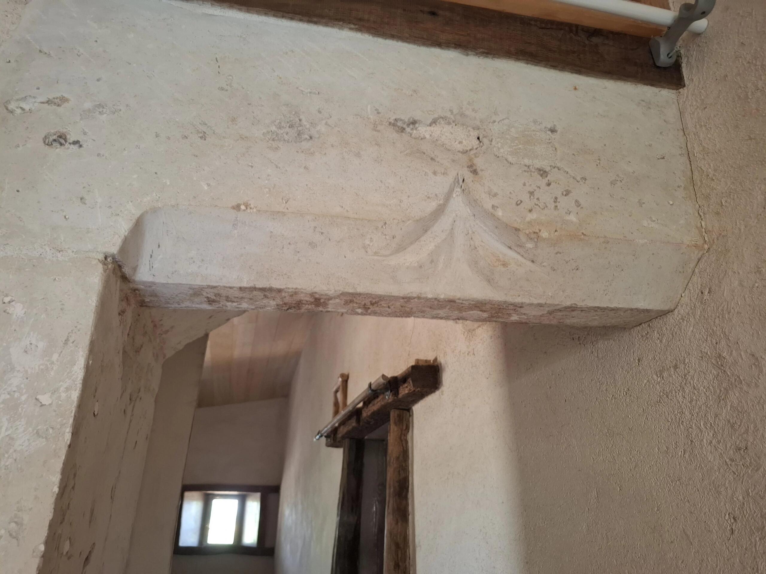 Tranquil property with large garden in heart of Melle, Poitou-Charentes – France – BVI86727