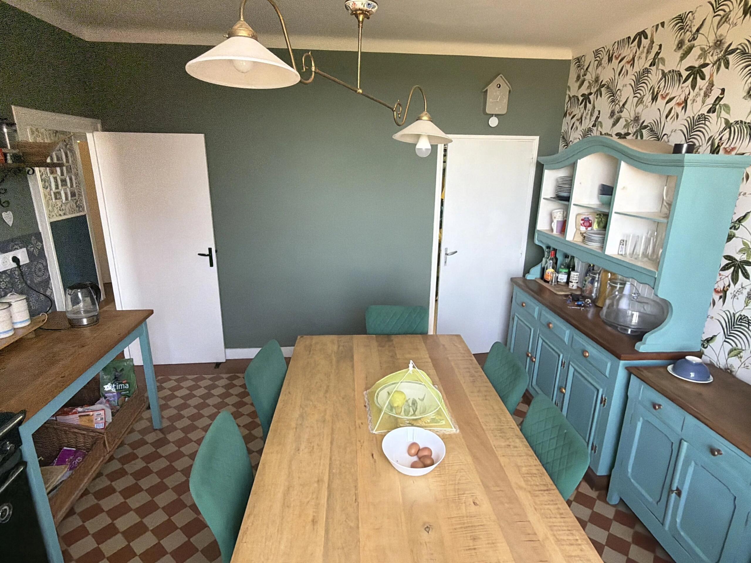 Renovated detached 4 bedroom house on the very edge of lively town, Poitou-Charentes – France – BVI86934