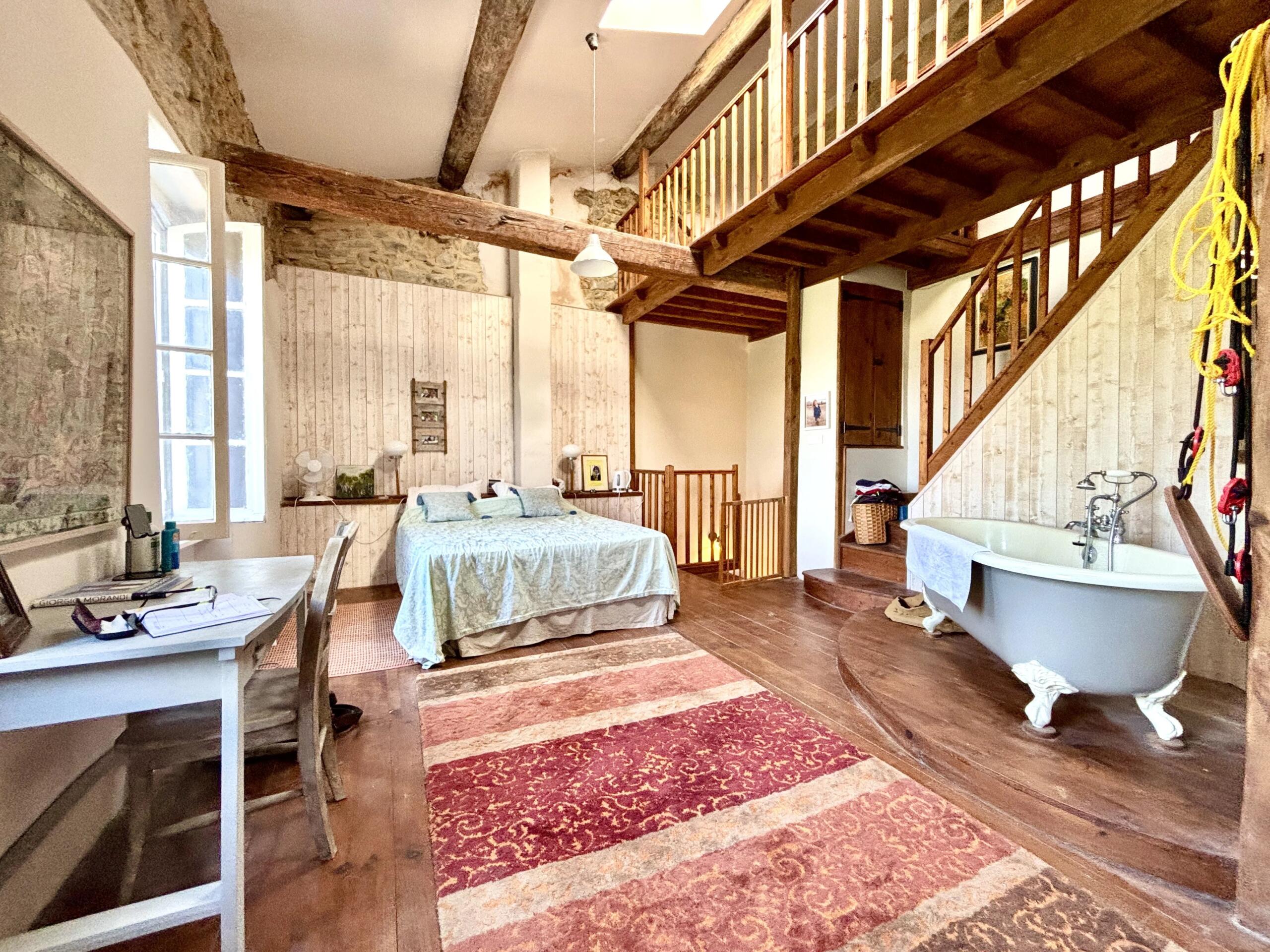 A private Oasis: Beautifully-restored stone house in the heart of the Minervois, Languedoc-Roussillon – France – BVI86665