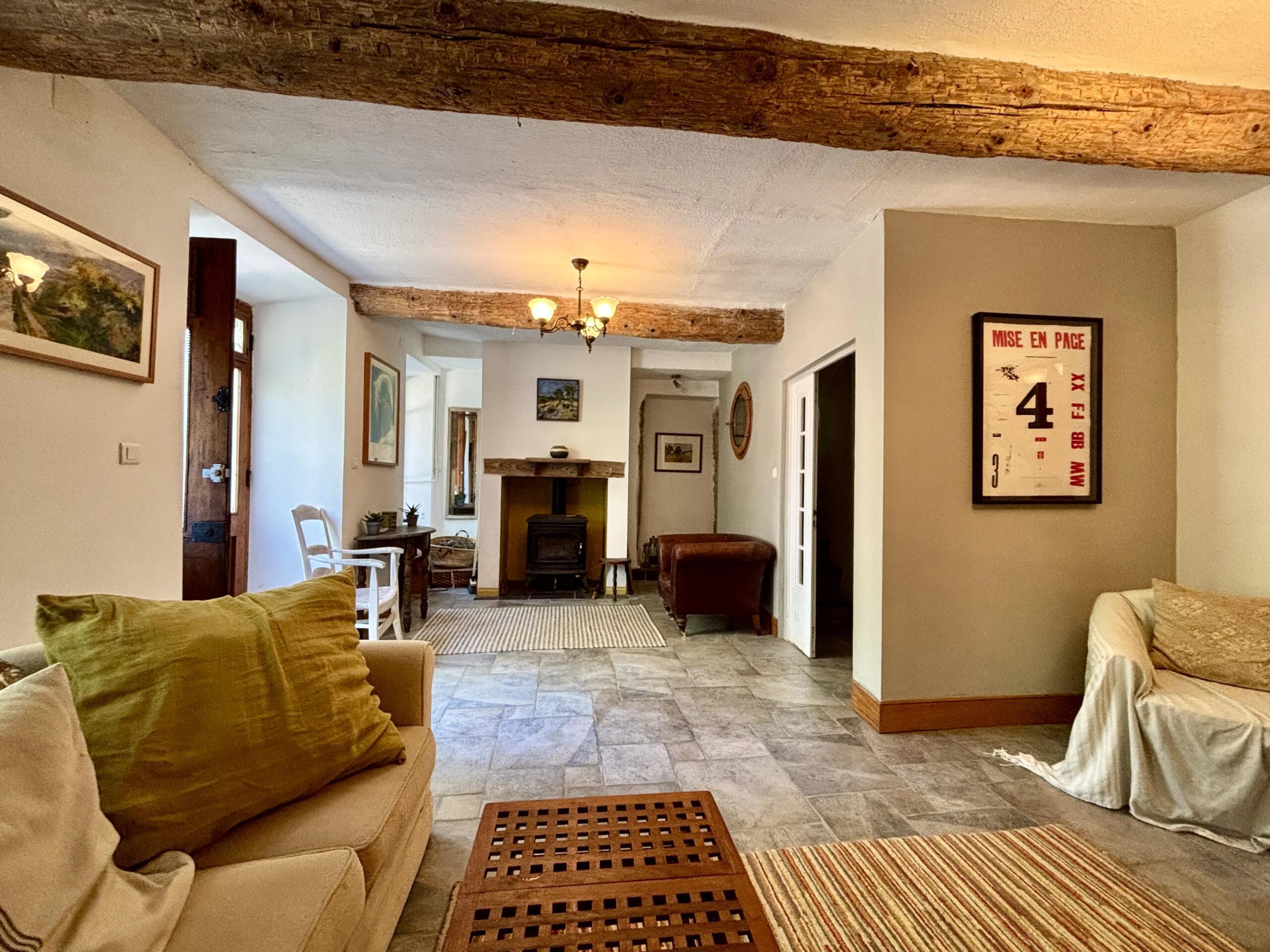 A private Oasis: Beautifully-restored stone house in the heart of the Minervois, Languedoc-Roussillon – France – BVI86665