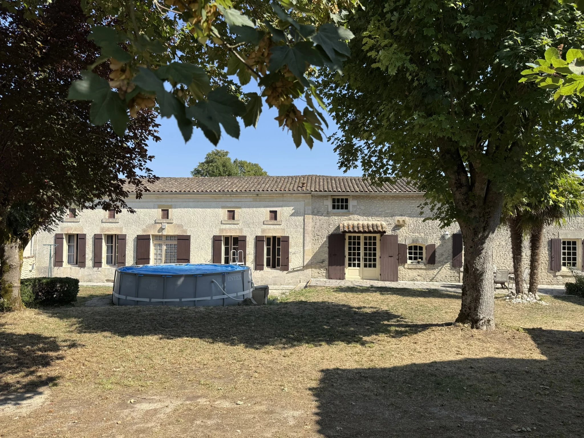 Stone house with 2 bedrooms and shower room on the ground floor, Poitou-Charentes – France – BVI86776