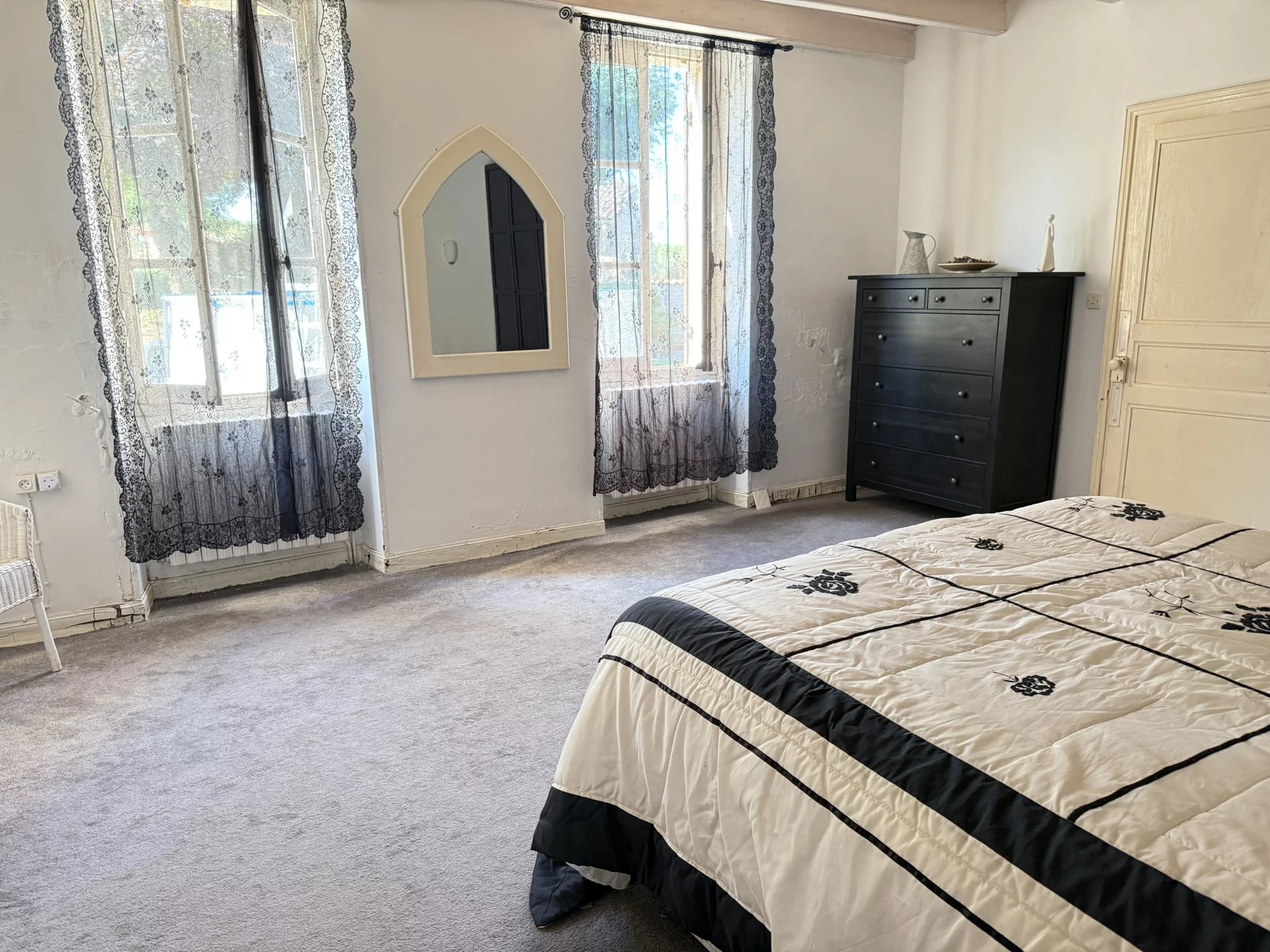 Stone house with 2 bedrooms and shower room on the ground floor, Poitou-Charentes – France – BVI86776