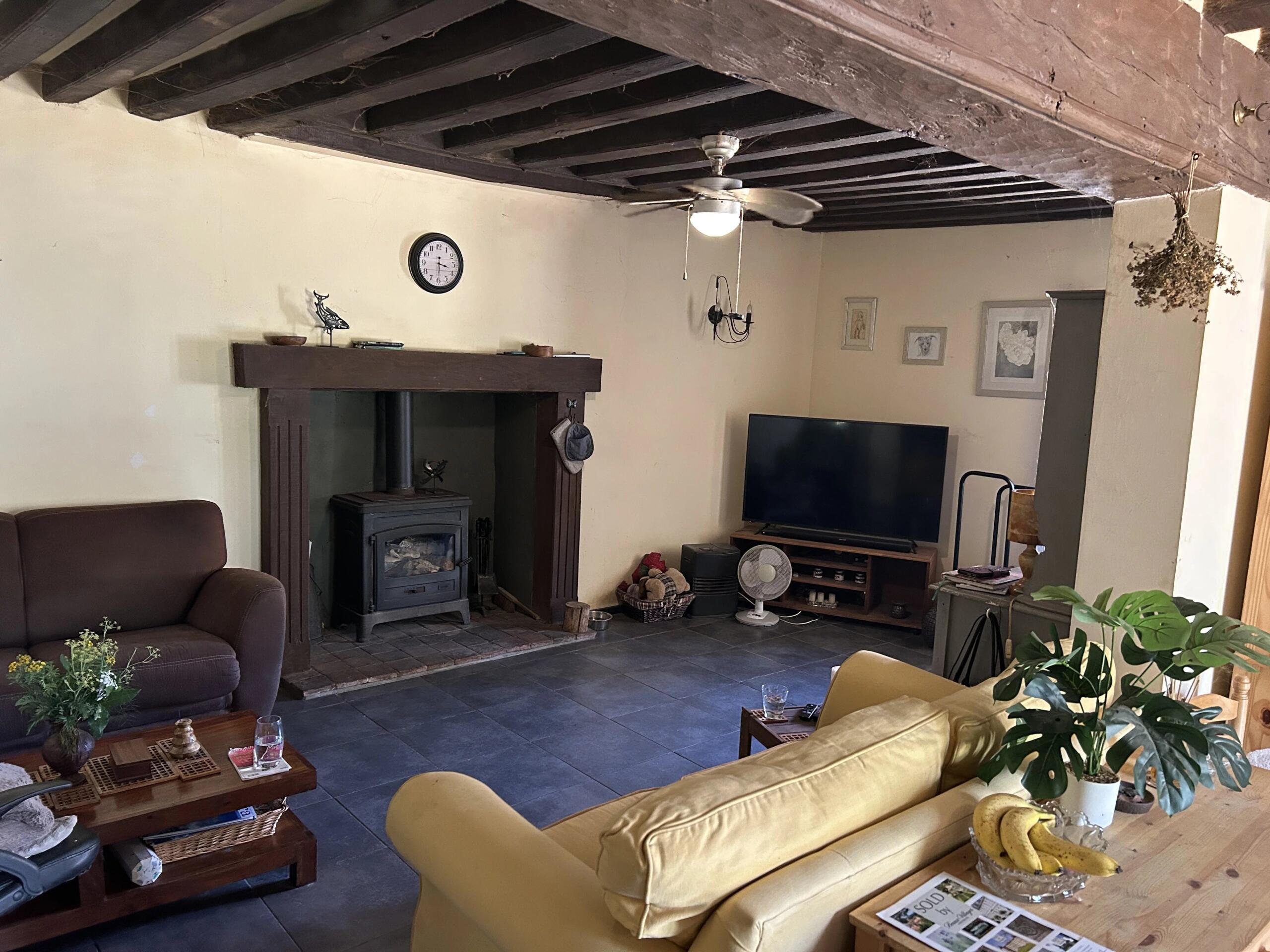 Characterful large detached home with large barn, Centre – France – BVI86429