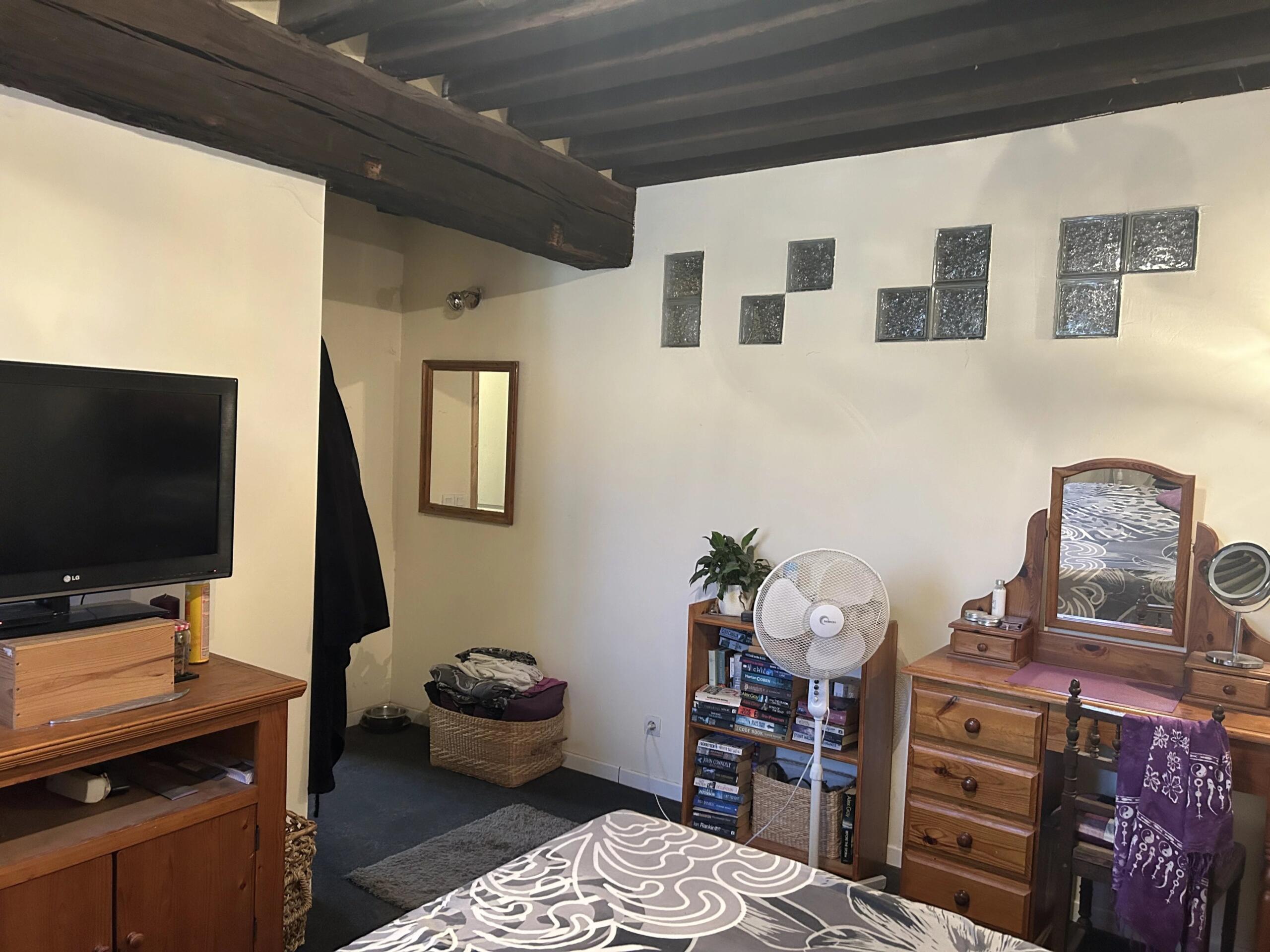 Characterful large detached home with large barn, Centre – France – BVI86429
