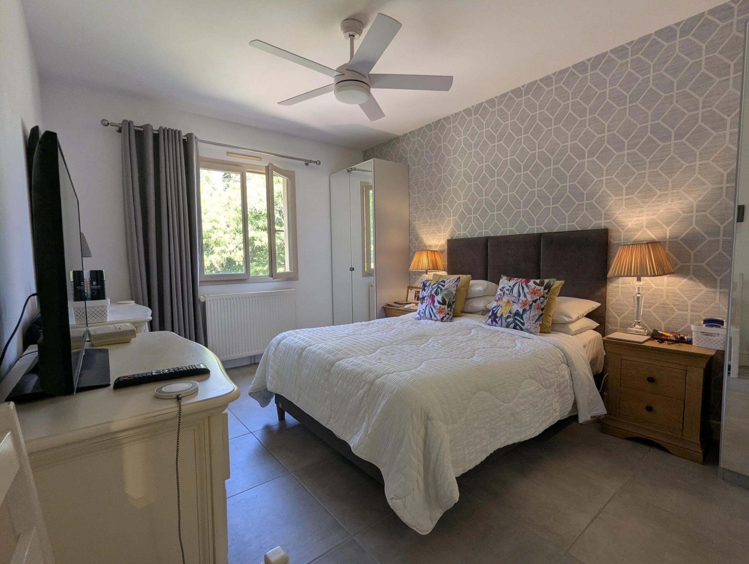 Immaculate move-in-ready 3/4 bedroom home with views, Aquitaine – France – BVI85756